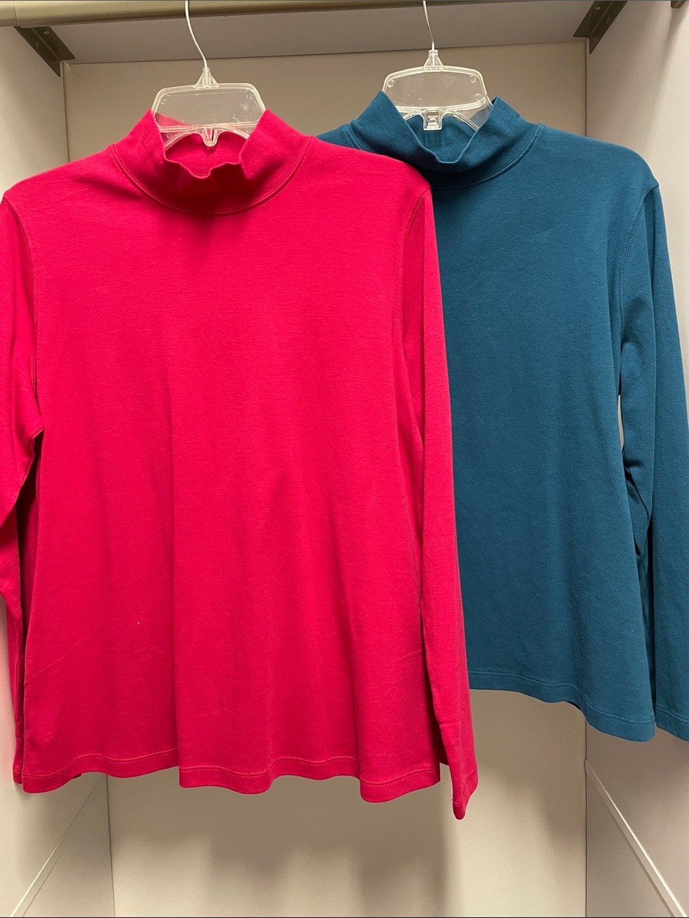 Appleseed’s Deep Pink & Teal Long Sleeve Mock Turtleneck Tops